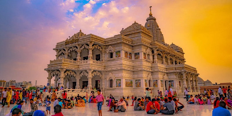 Overnight Taj Mahal Tour With Mathura & Vrindavan.