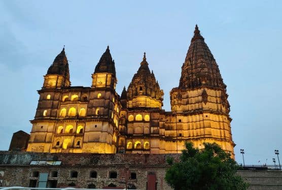 Golden Triangle Tour With Khajuraho Varanasi - Orchha Jhansi