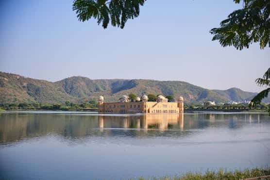 Jaipur Same Day Tour from Delhi by Car - Jal Mahal Jaipur