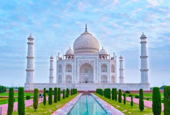 Overnight Taj Mahal tour with Mathura and Vrindavan - Taj Mahal Agra