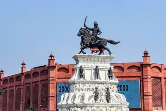 Overnight Amritsar Tour From Delhi - Statue of Maharaja Ranjit Singh Amritsar Punjab