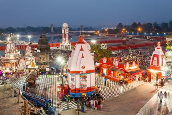 Overnight Haridwar Tour from Delhi - Har ki Pauri - Temple view Haridwar