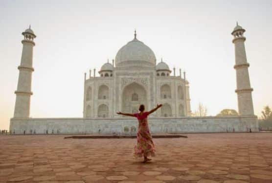 Overnight Taj Mahal Tour with Fatehpur Sikri by car - A girl Photo