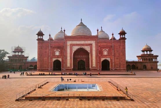 Same Day Taj Mahal Tour by Gatimaan Express Train - Jawab Majid - Taj Mahal