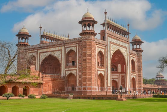 Sunrise Taj Mahal Tour from Delhi by Car - Royal Gate Taj Mahal Agra