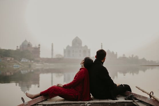 Taj Mahal Agra Tour From Delhi - Boat Ride Agra