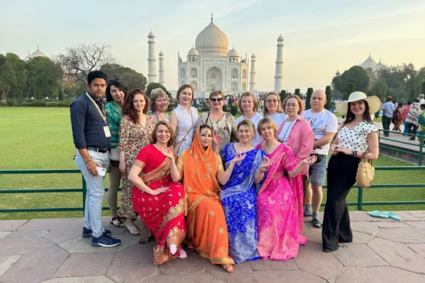 1 Day Taj Mahal Private Day Trip from Delhi