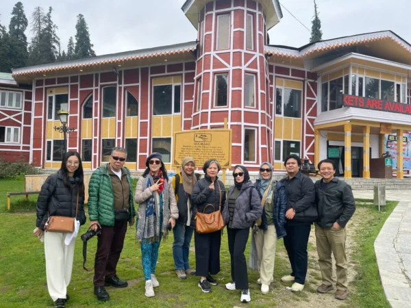6 Days 5 Nights Kashmir Tour Packages