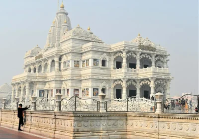 Overnight Taj Mahal tour with Mathura and Vrindavan