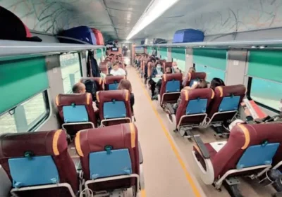 Same Day Taj Mahal Tour by Gatiman Train