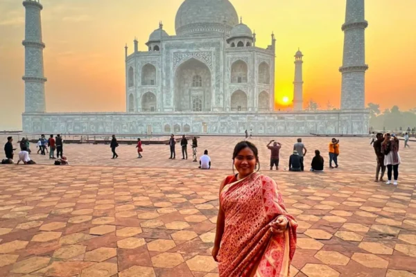 Taj Mahal Sunrise Tour from Delhi