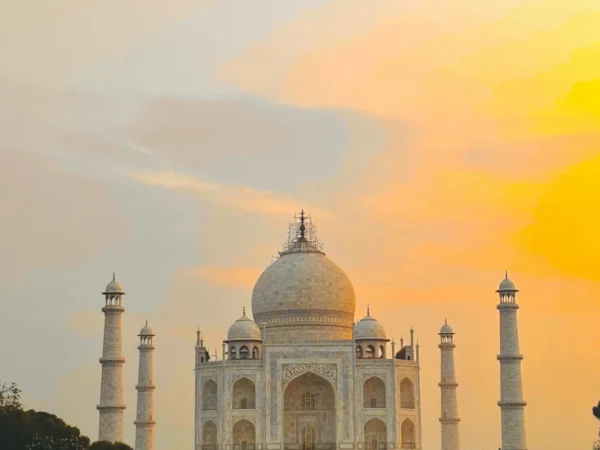 Delhi and Agra 2 Days Tour with Taj Mahal Sunrise